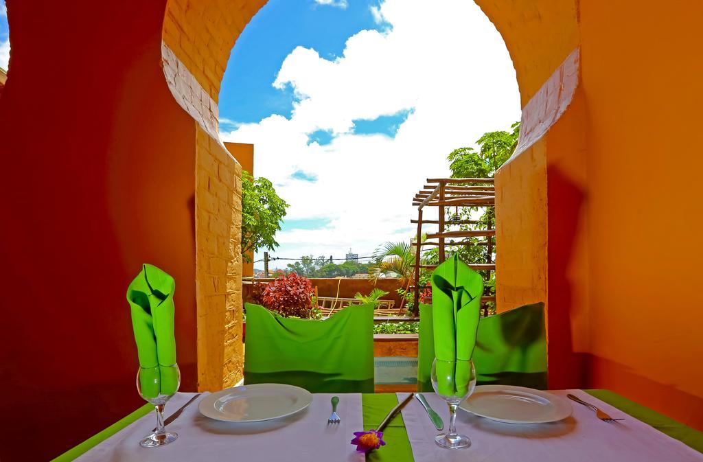 Le Lotus Bleu Hotel Antananarivo Exterior foto